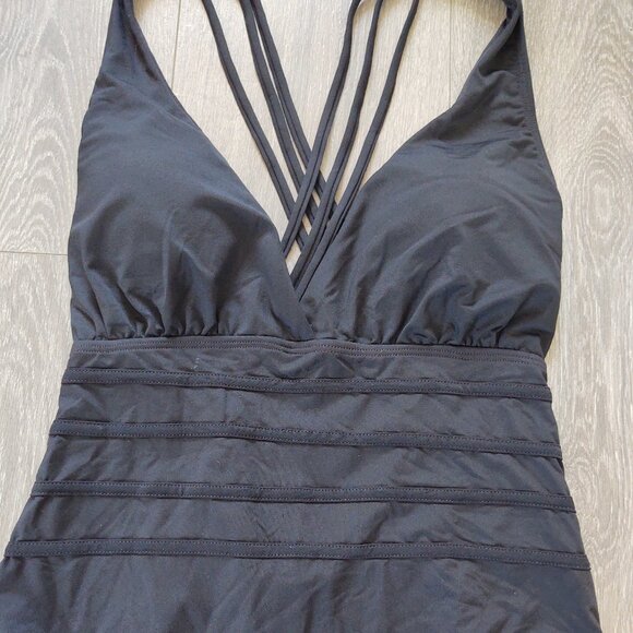 NWT Catherine Malandrino Deep V with Strappy Very Low Back One Piece Swimsuit - Picture 4 of 16